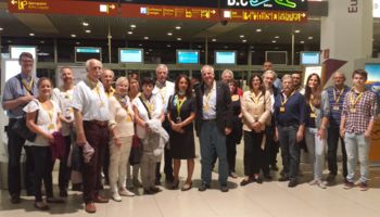 Gemeinsam mit dem rheinisch-bergischen Landtagsabgeordneten Rainer Deppe besuchten 19 Bürgerinnen und Bürger den Flughafen Köln/Bonn zu einer Besichtigung während des nächtlichen Hochbetriebs.