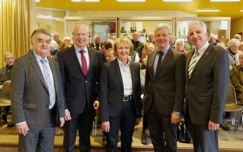 v.l.n.r.: Herbert Reul, Dr. Hermann-Josef Tebroke, Erika Gewehr, Dr. Norbert Röttgen, Rainer Deppe