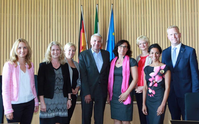 Landtagsbesuch der Leading Women Rhein-Berg