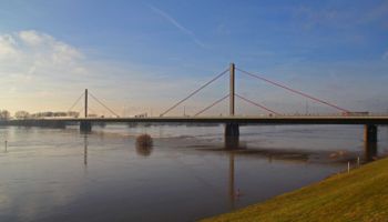 Rheinbrücke Leverkusen von A. Savin / Wikimedia Commons