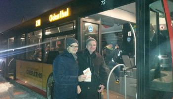 Rainer Deppe auf der Jungfernfahrt der Buslinie 238