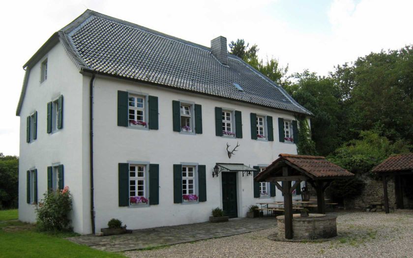 Forsthaus Steinhaus - Foto: Pingsjong, Wikimedia Commons